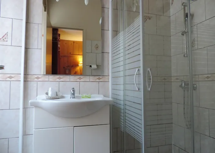 Le Pas De L'ours Hotel 2*